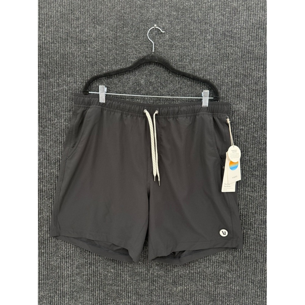 NWT‎ Vuori Men's Kore 7" Shorts Black Size XXL V302